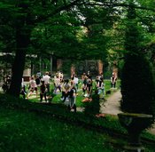 Exclusive Outdoor Pilates im Städtischen Lapidarium - immer Montags