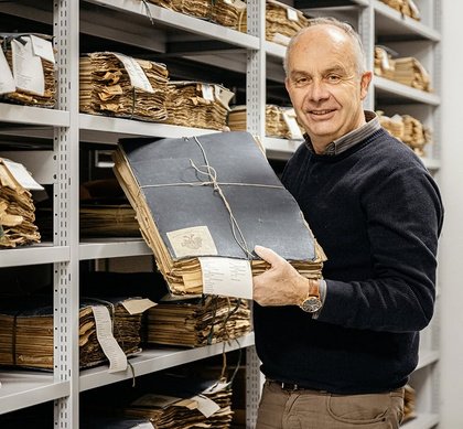 Holzbücher und Herbarien – Beispiele für die Biodiversität