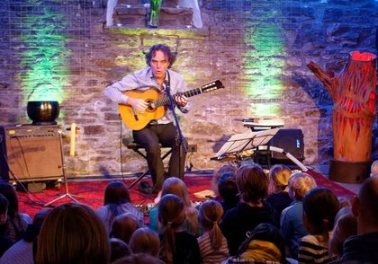 Die Blumenprinzessin und der Drache ein Geschichtenkonzert für Kinder von 3 bis 11 Jahren