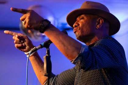 Playground-Band special guest Donniele Graves & Elijah Salaah
