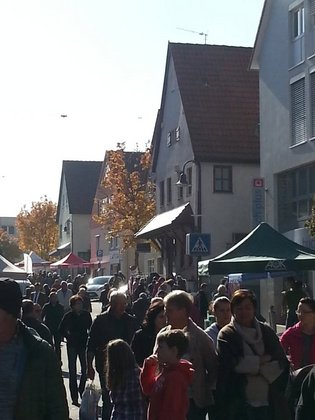 Trödelmarkt zum Holzgerlinger Herbst