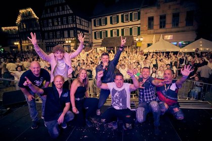 Realusion auf dem Buchener Weihnachtsmarkt, Glühweinparty