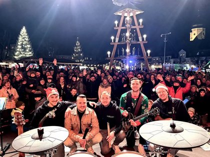 Abschlusskonzert Weihnachtsmarkt Marienberg mit MIRIQUIDI