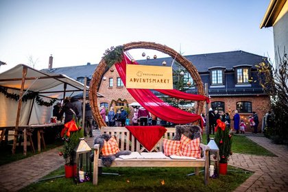 Adventsmarkt im Paulinenhof
