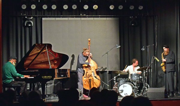 [ahmed] zerlegen Monk bei Enjoy Jazz 2026 in Ludwigshafen