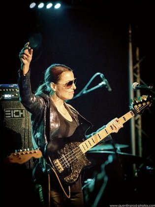 IDA NIELSEN & THE FUNKBOTS