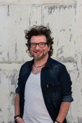 Hennes Bender: "Alter Falter", Comedy