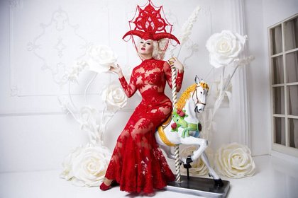 BURLESQUE VARIETÉ