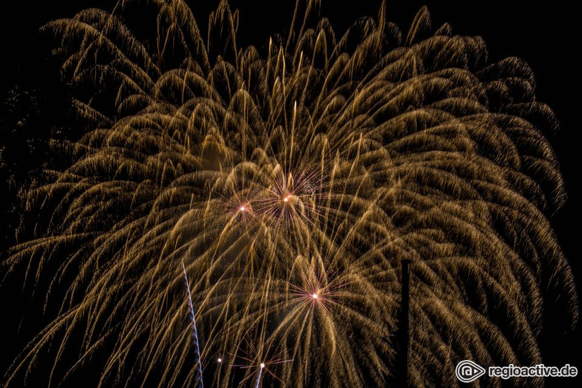 Fotos: Das große Feuerwerk bei Rhein in Flammen in St. Goarshausen 2016