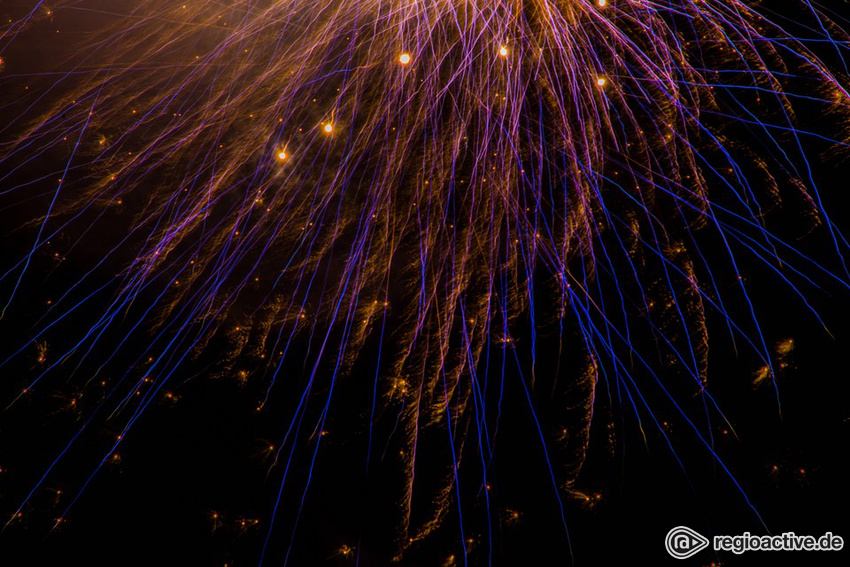 Fotos: Das große Feuerwerk bei Rhein in Flammen in St. Goarshausen 2016