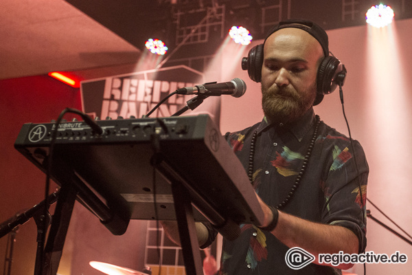 Variabel - Singender DJ: Fotos von Buslav live beim Reeperbahn Festival 2016 in Hamburg 