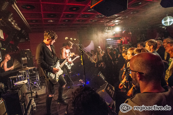 Mensch sein oder nicht sein, das ist die Frage - Vollgas voraus: Fotos von Otherkin live beim Reeperbahn Festival 2016 