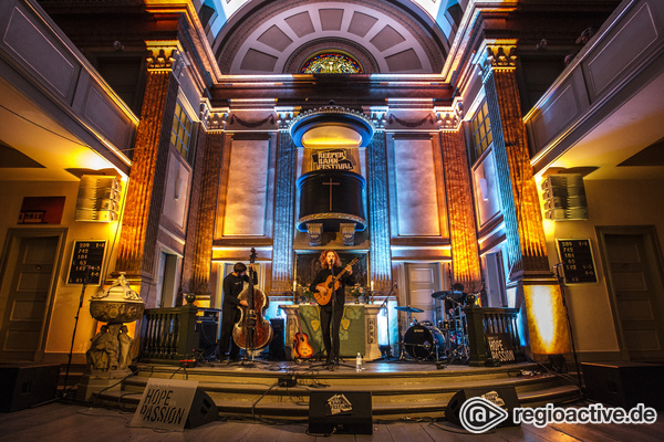 Im besten Haus - Schöne Fotos von Schmieds Puls live beim Reeperbahn Festival 2016 in Hamburg 