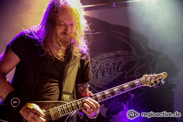 Unkenntlich - Düstere Bilder von Katatonia live im Täubchenthal in Leipzig 