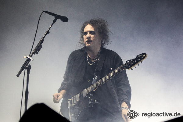 Intensiv, vielseitig, ergreifend - The Cure geben in der Barclaycard Arena in Hamburg einen Auftakt nach Maß 