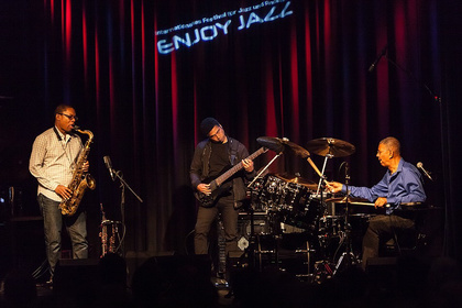 Große Namen - Enjoy Jazz 2016: Bilder vom Jack DeJohnette Trio live in Ludwigshafen 