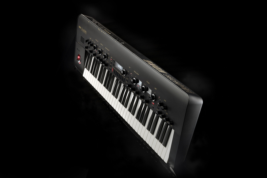 Faszination in Schwarz: KORG KingKORG Synthesizer setzt innovative Akzente