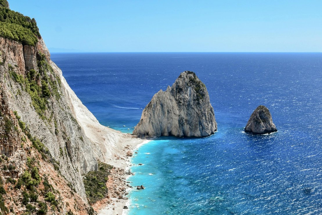 Location - Intro Left