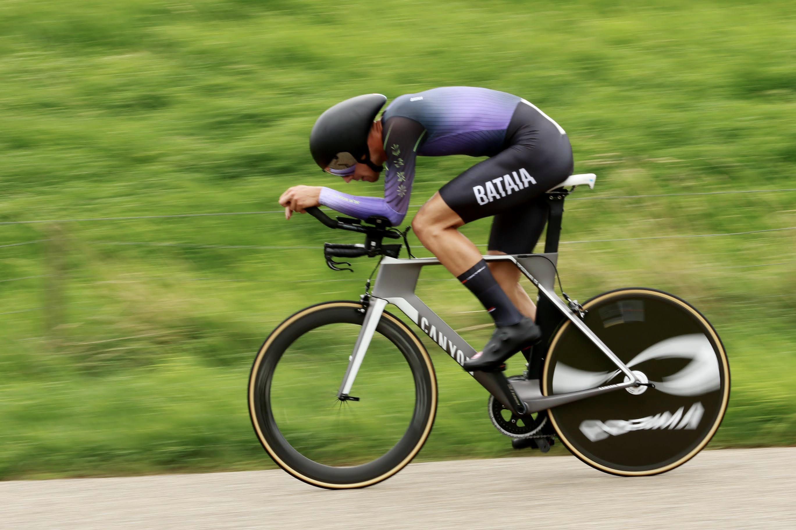 Gilles op de tijdritfiets
