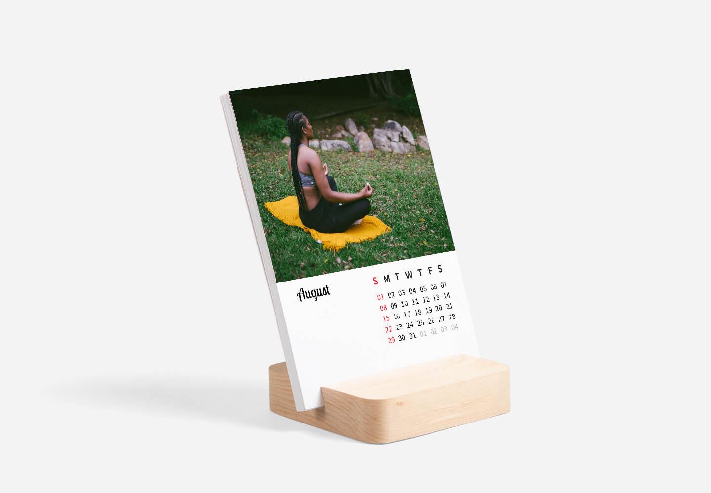 desktop easel photo calendar gifts