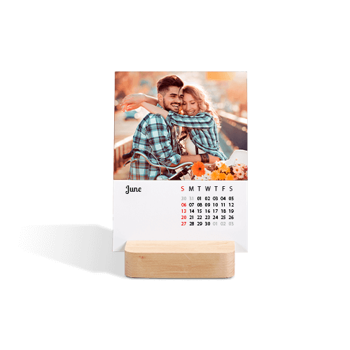 make your own photo easel desktop calendar