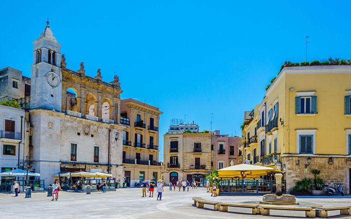 Square in the center of Bari