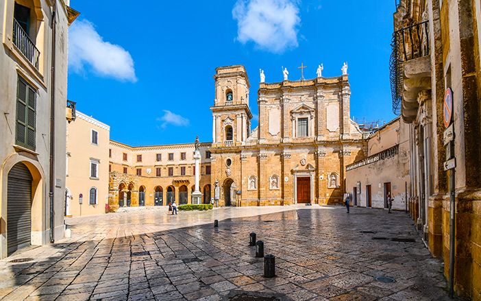 Η πλατεία Piazza del Duomo στο Μπρίντιζι