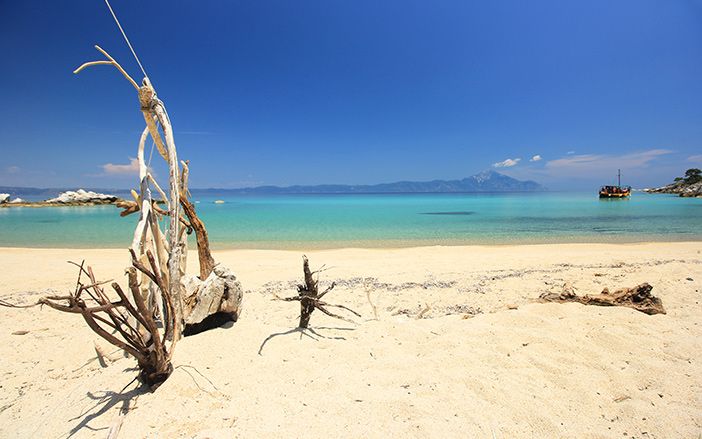 Η Μύκονος ξεχωρίζει με τις παραλίες της.