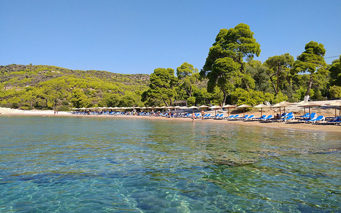 Τα υπέροχα νερά στην Αγία Παρασκευή