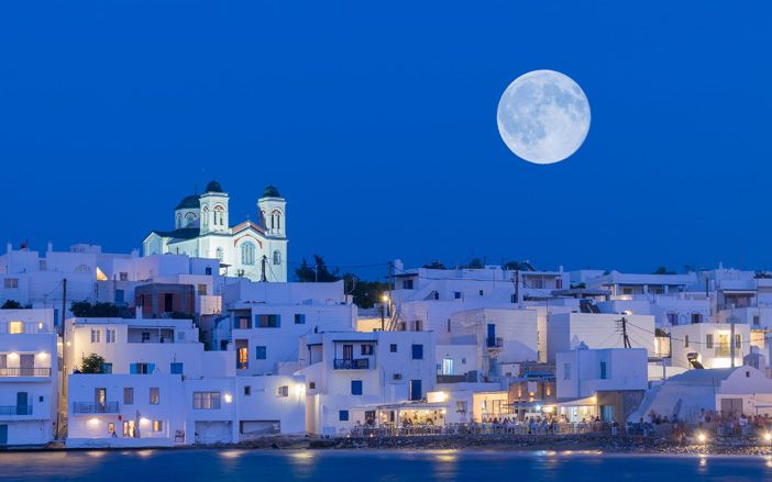 Moon at Paros