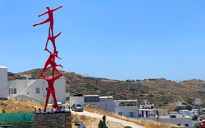 Εικαστική πινελιά σε ξενοδοχείο στην Ίο