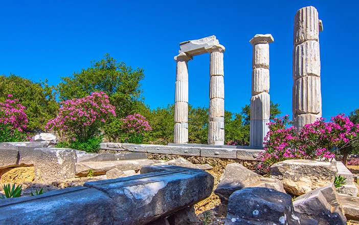 Το Ιερό τω Μεγάλων Θεών στη Σαμοθράκη