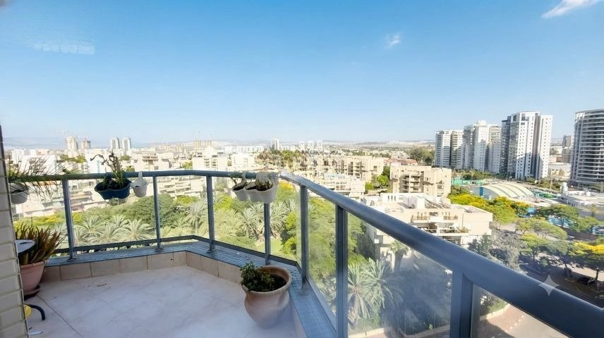 Panoramic Duplex Penthouse
