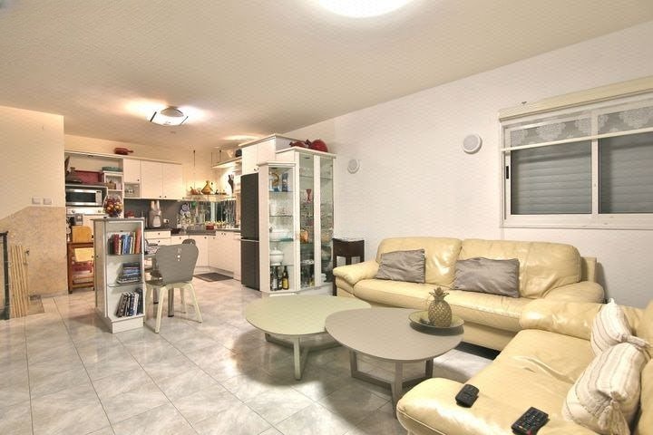 Spacious Garden Duplex