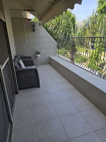 פנינה מודרנית מוארת