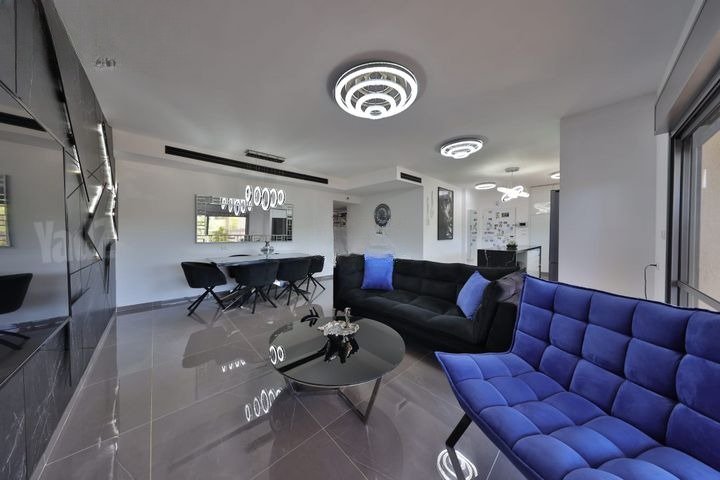 Modern Garden Oasis