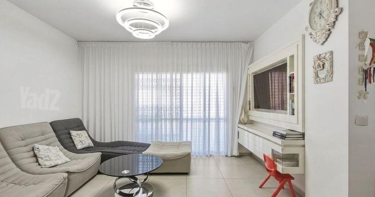 דימונה · 5 חדרים · 250 מ''ר · ₪1,820,000 - תמונת נכס