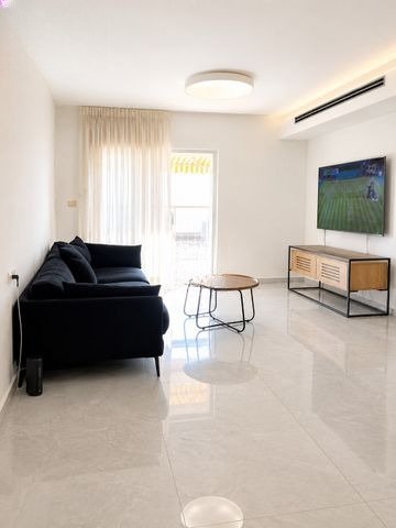 Sleek Modern Oasis