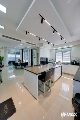 Luxurious Corner Villa