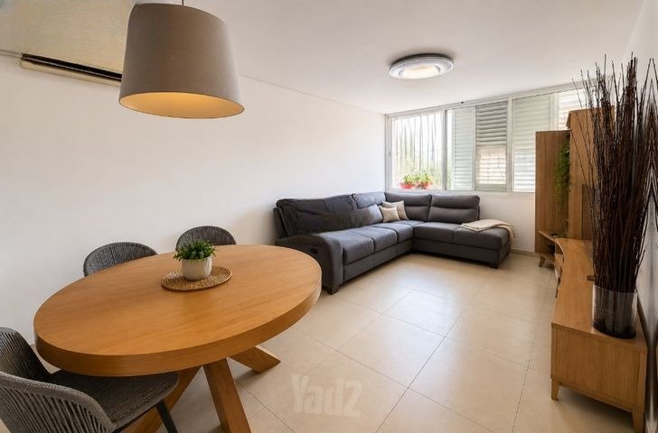 קן עירוני מואר