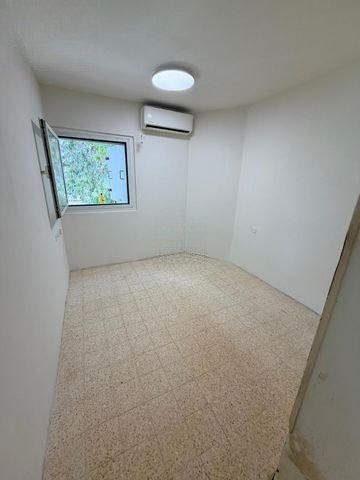 Quiet Yehud Canvas