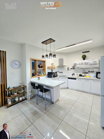 Modern Garden Oasis