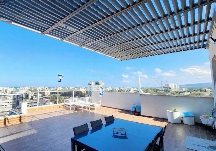 Stunning Coastal Penthouse