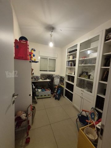 קן משפחתי מרווח