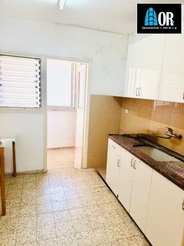 פנינת השקעה מוארת