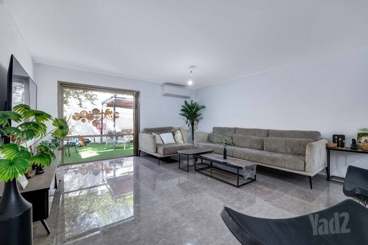 Modern Corner Cottage