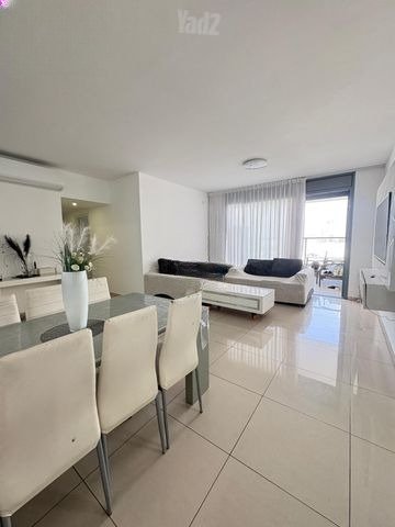 Spacious Modern Haven