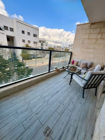 פנינה מודרנית בנופים