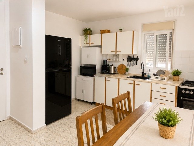 Sunny Sderot Nest