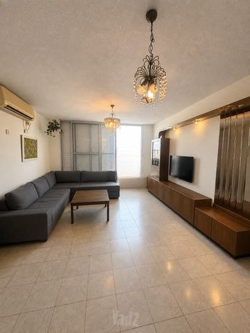 Spacious Agrobank Retreat